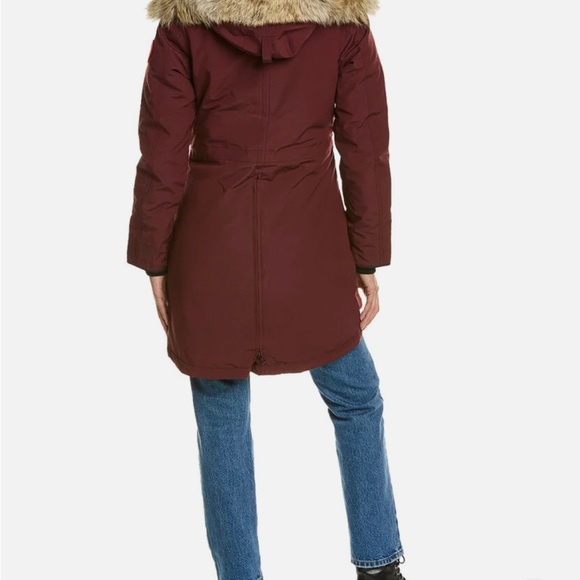 Canada Goose Rossclair down parka in size xs colour as shown in photo (burgundy) - Picture 2 of 4